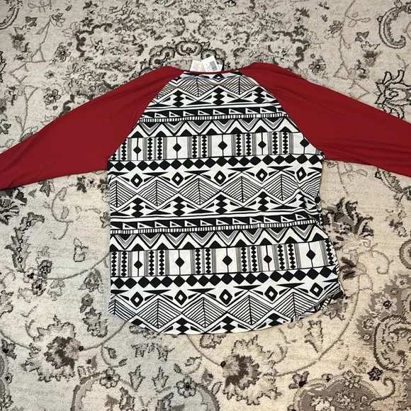 Selling brand new Lula Roe shirt. - Picture 5 of 5